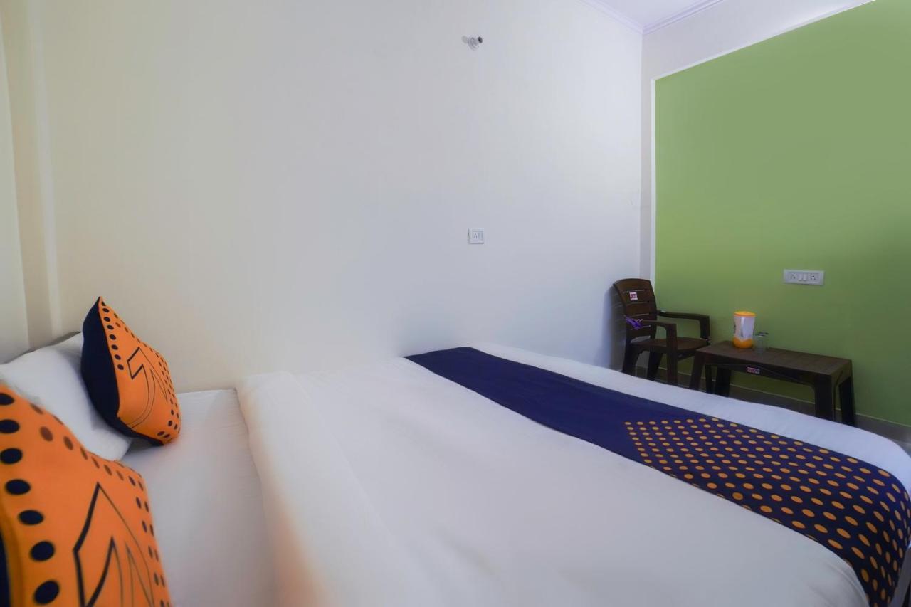 Spot On 67119 Hotel Shivam Residency Rāmpura Kültér fotó