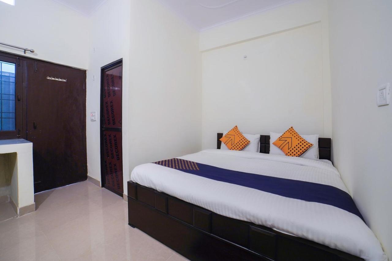 Spot On 67119 Hotel Shivam Residency Rāmpura Kültér fotó