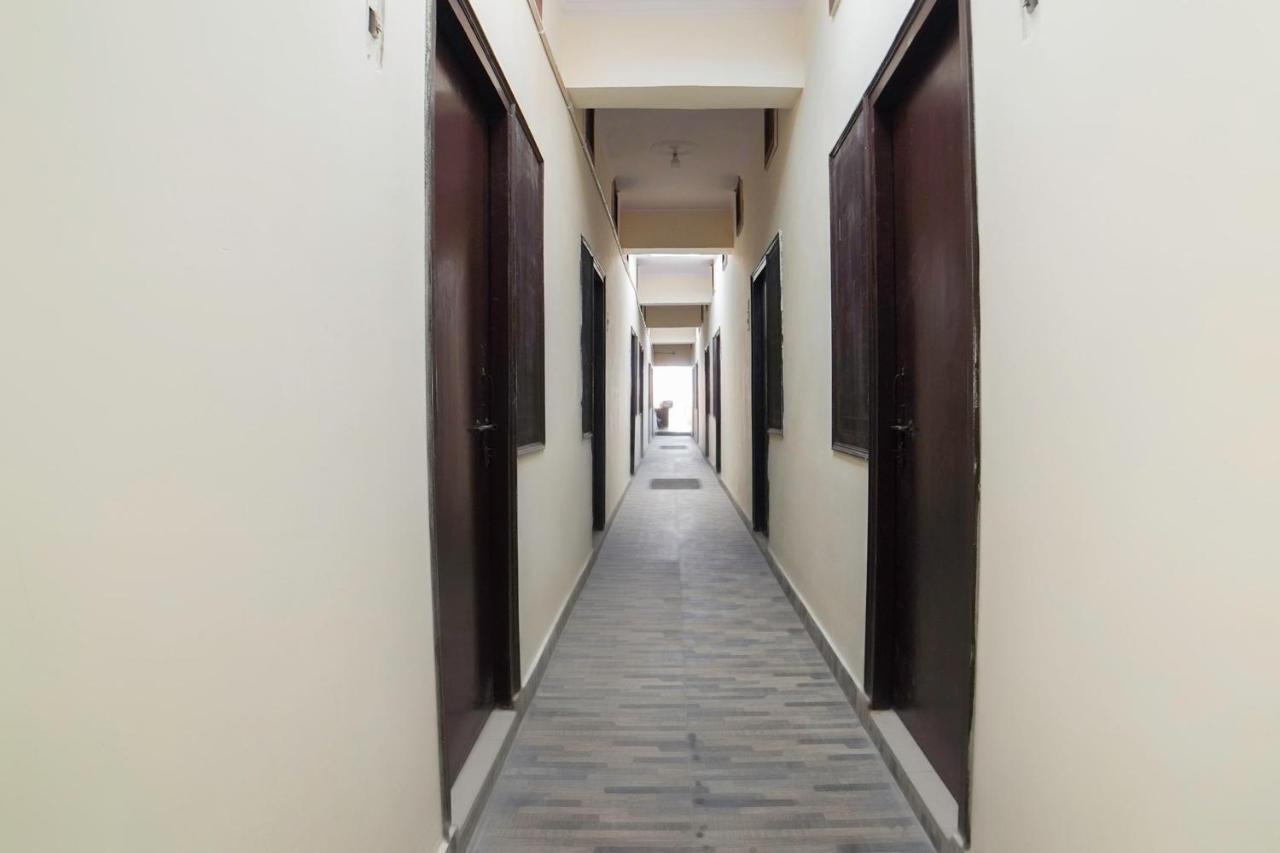 Spot On 67119 Hotel Shivam Residency Rāmpura Kültér fotó
