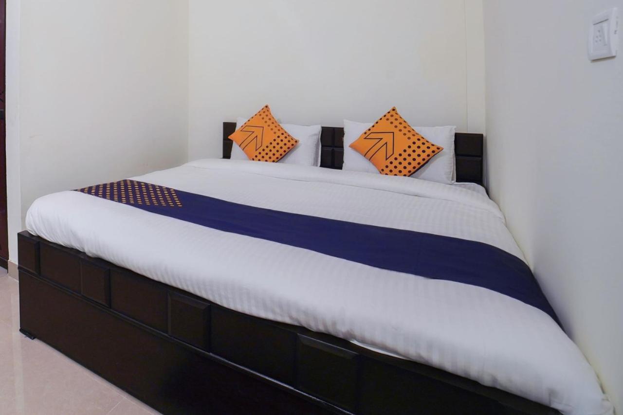 Spot On 67119 Hotel Shivam Residency Rāmpura Kültér fotó