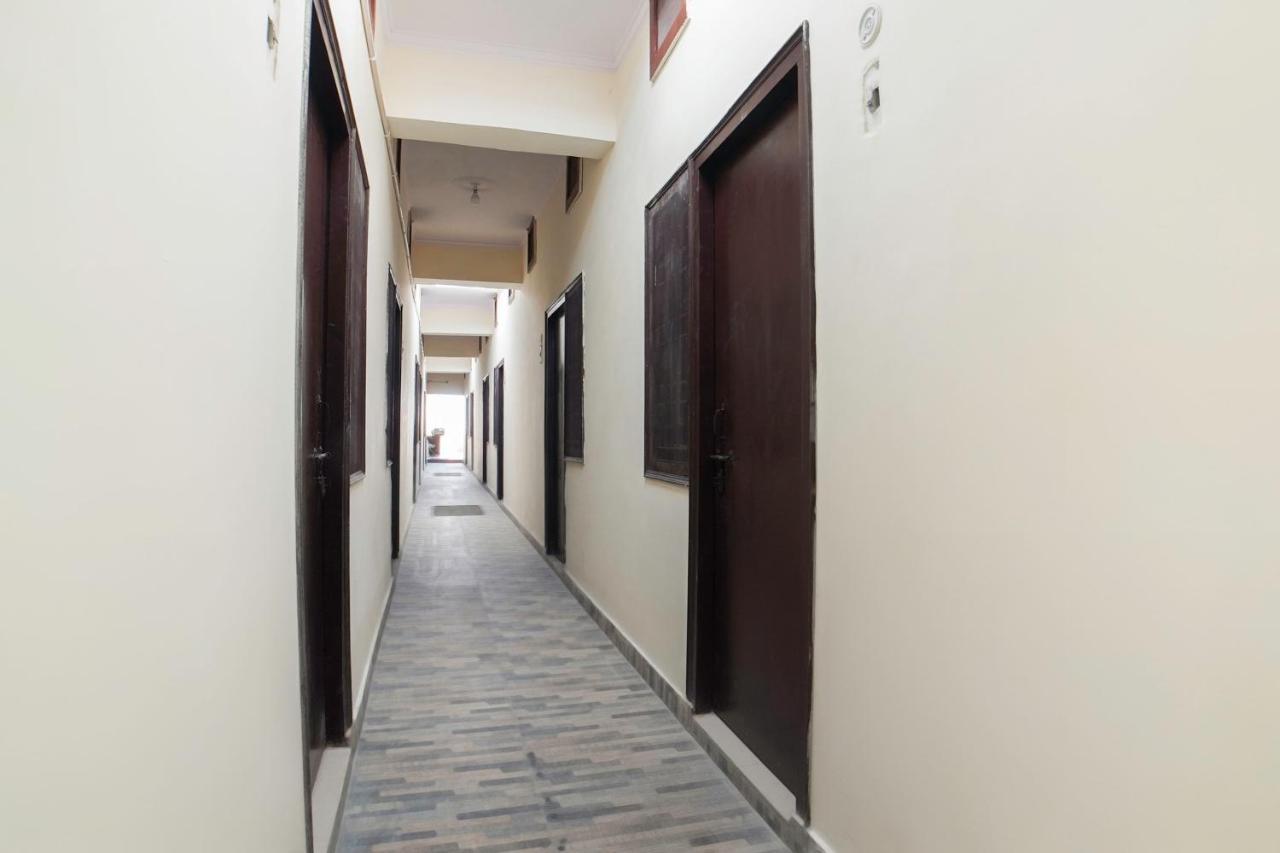 Spot On 67119 Hotel Shivam Residency Rāmpura Kültér fotó